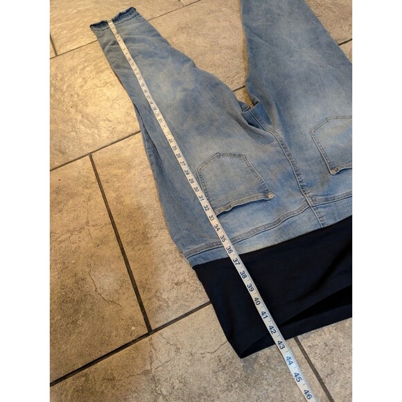 Time and Tru Maternity Jeans Women’s XXL 2X (20) Over Belly Panel Blue Raw Hem - Picture 9 of 10